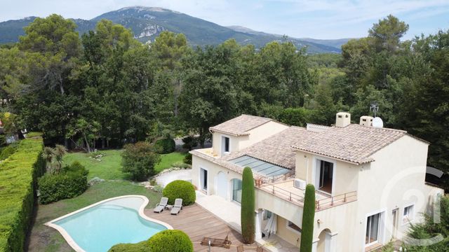 Maison à vendre - 7 pièces - 250 m2 - Roquefort Les Pins - 06 - PROVENCE-ALPES-COTE-D-AZUR